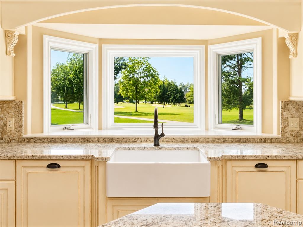 9095 S Saginaw Road, 8, Grand Blanc, MI 48439 — Photo 15