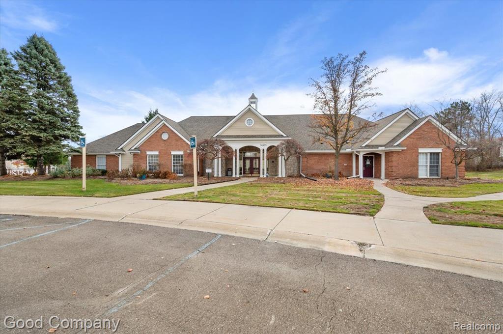 56468 Chesapeake Trail, Shelby Twp, MI 48316 — Photo 11