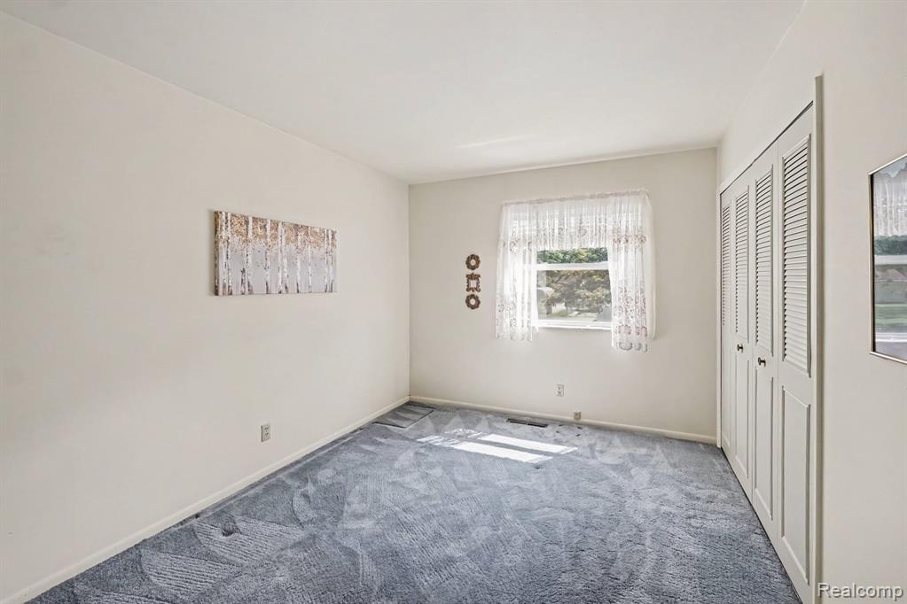 7083 Fairgrove Drive, Swartz Creek, MI 48473 — Photo 19