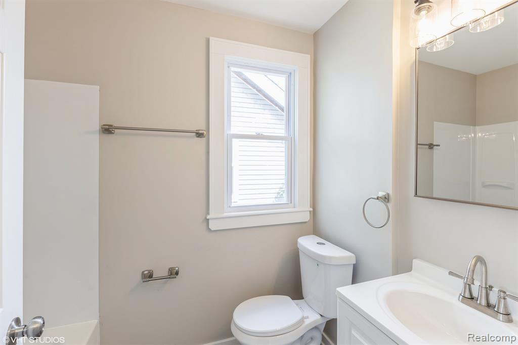 8843 BURNETTE Street, Detroit, MI 48204 — Photo 15