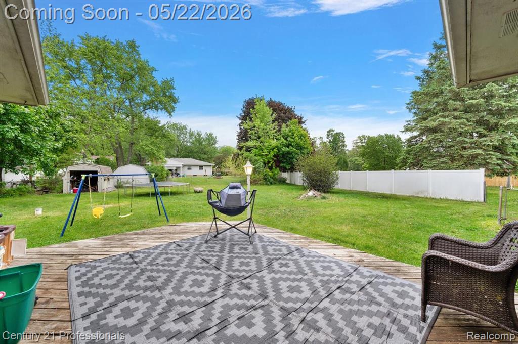4255 Whispering Oak Drive, Flint, MI 48507 — Photo 7
