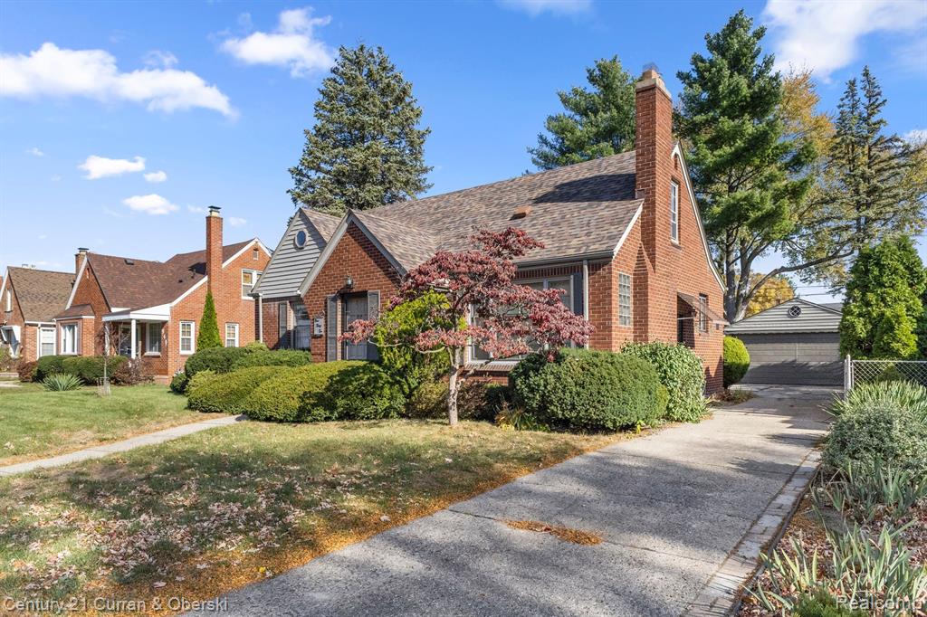 932 N VERNON Street, Dearborn, MI 48128 — Photo 2