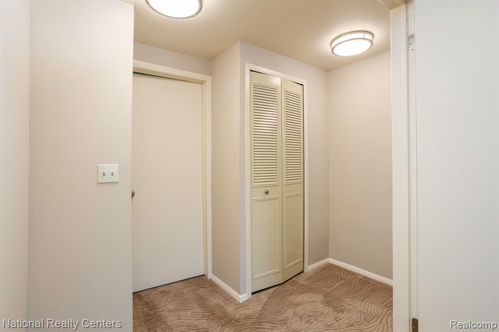 19487 EDDINGTON Pl, Northville, MI 48167 — Photo 18