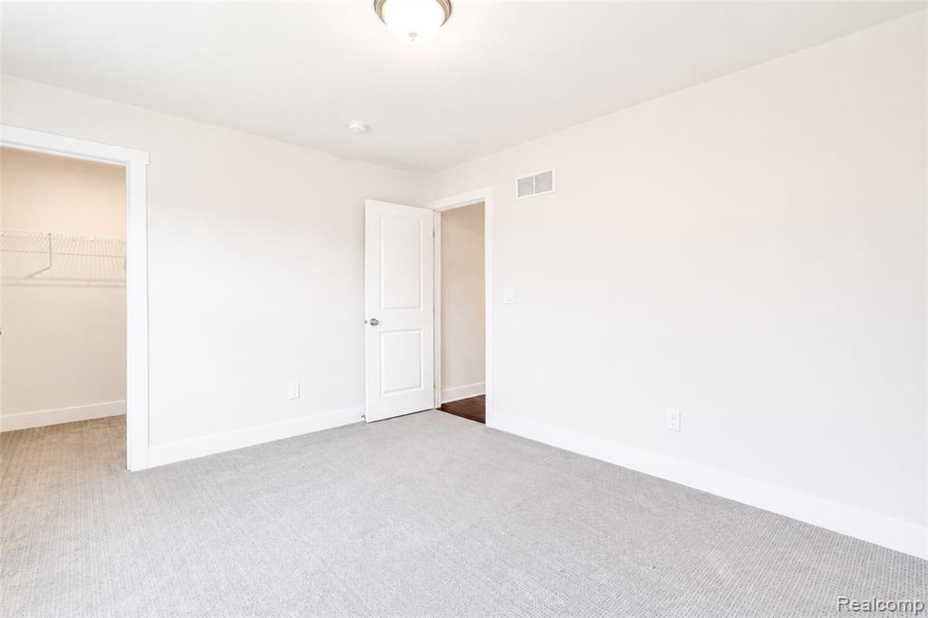 51040 Woodford Drive, Canton, MI 48188 — Photo 48