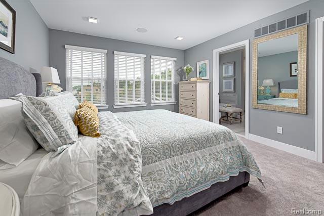 810 Schalm Dr, Clawson, MI — Photo 2