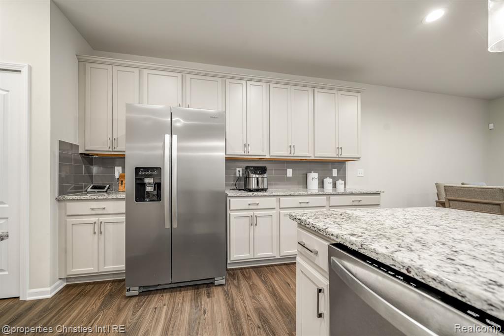 43580 PROSPECT, Novi, MI — Photo 7