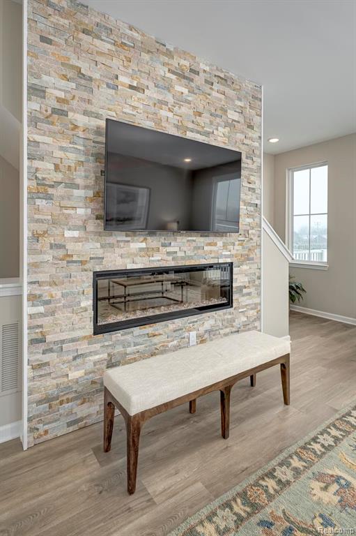 29995 Madison Lane, 40, New Hudson, MI 48165 — Photo 17