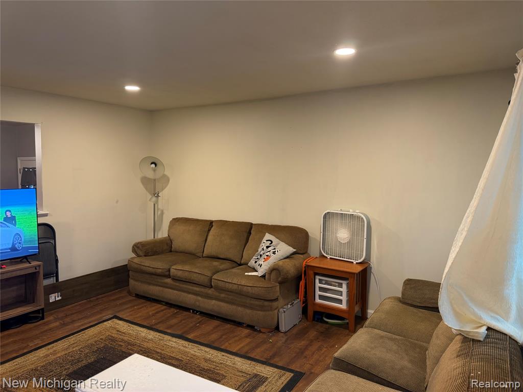 28555 Secretariat Court, Roseville, MI 48066 — Photo 3