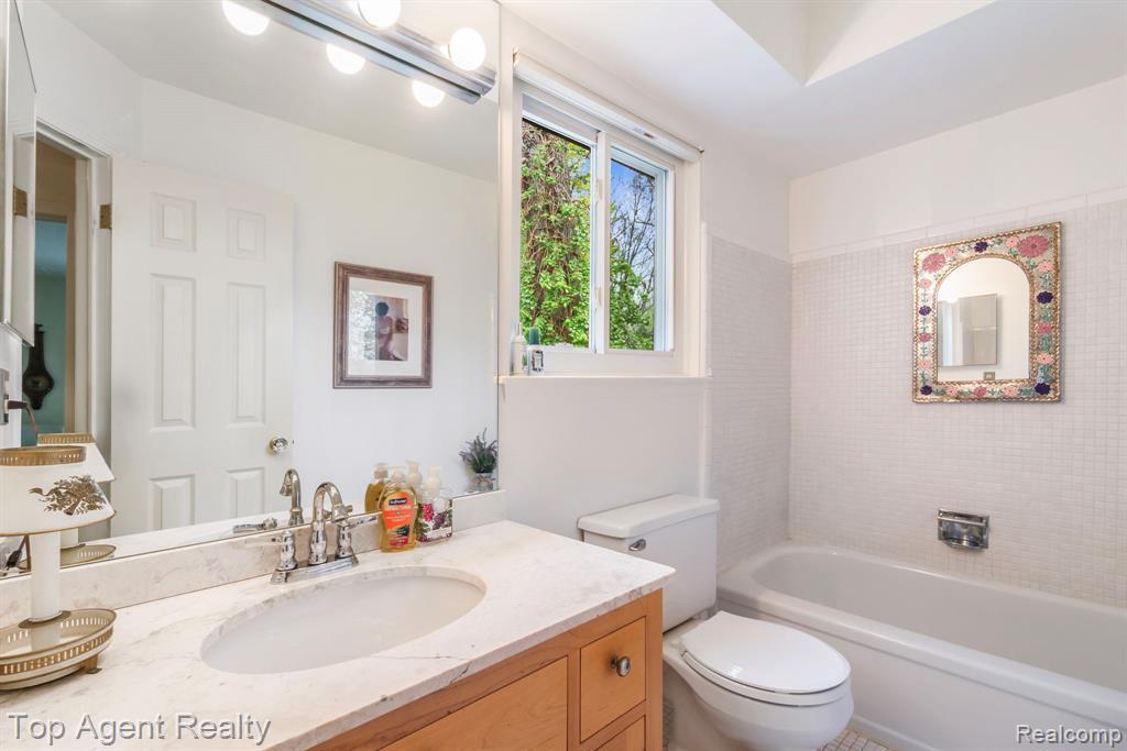 1200 Trailwood Path, Bloomfield Hills, MI 48301 — Photo 36