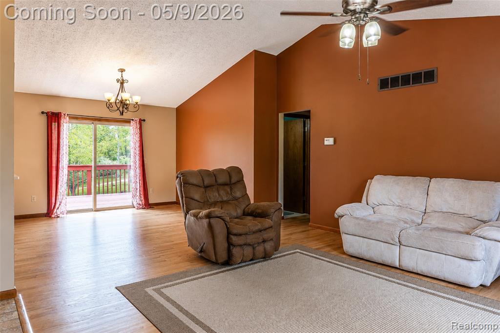 11119 Garrett Drive, Fowlerville, MI 48836 — Photo 10