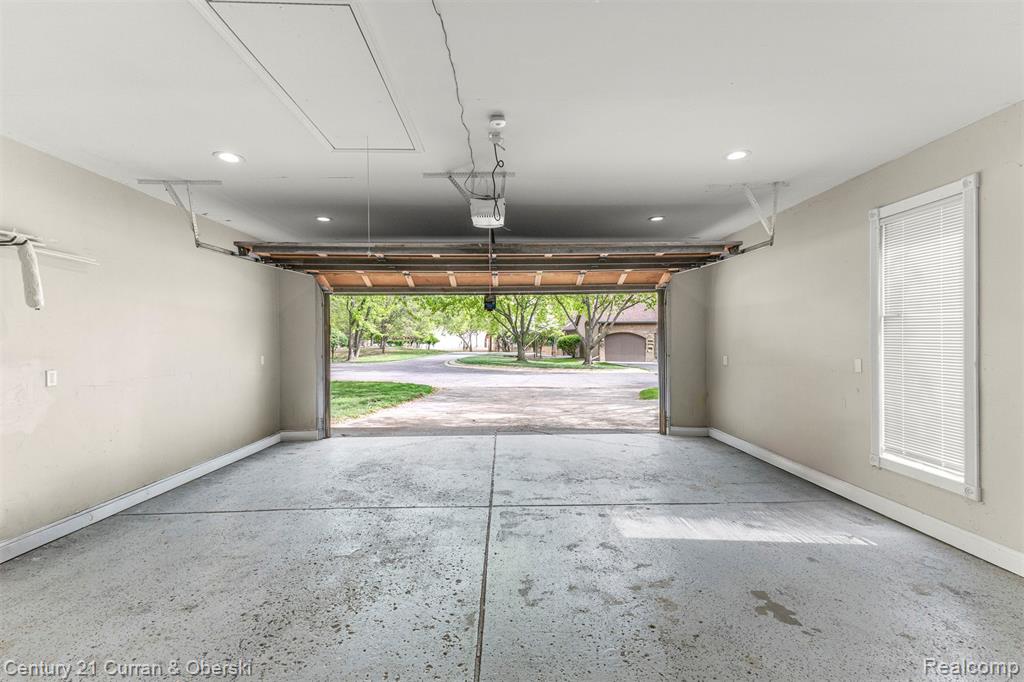 5 Timberlane Court, Dearborn, MI 48126 — Photo 24