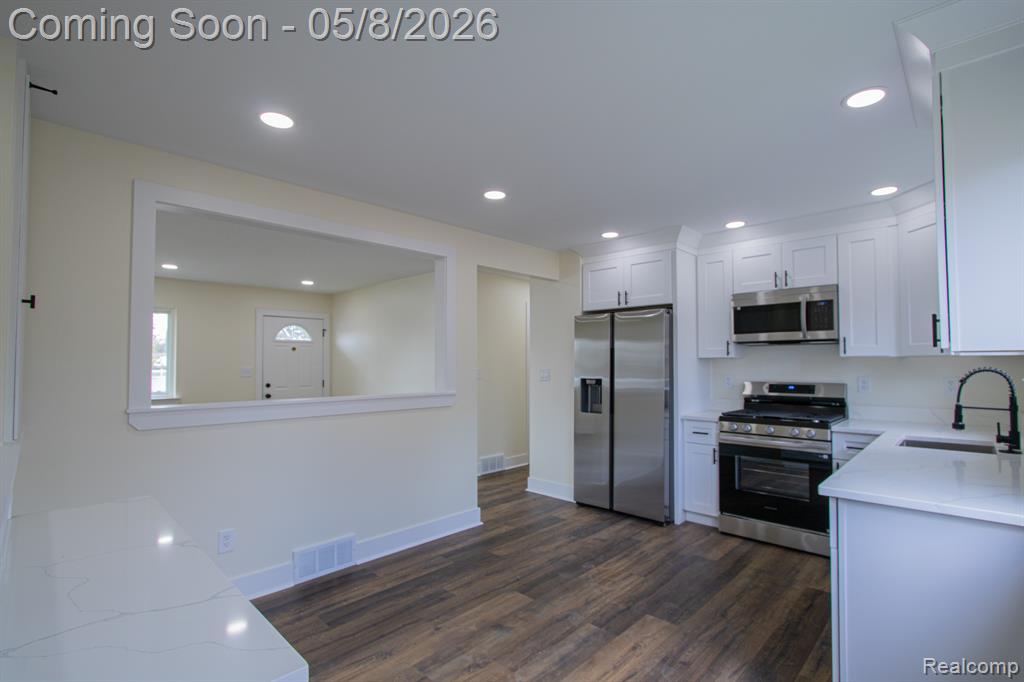 31000 Fall, Fraser, MI 48026 — Photo 12