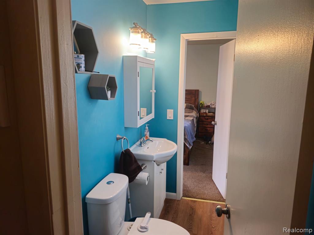 1353 E Decamp Street, Burton, MI 48529 — Photo 10