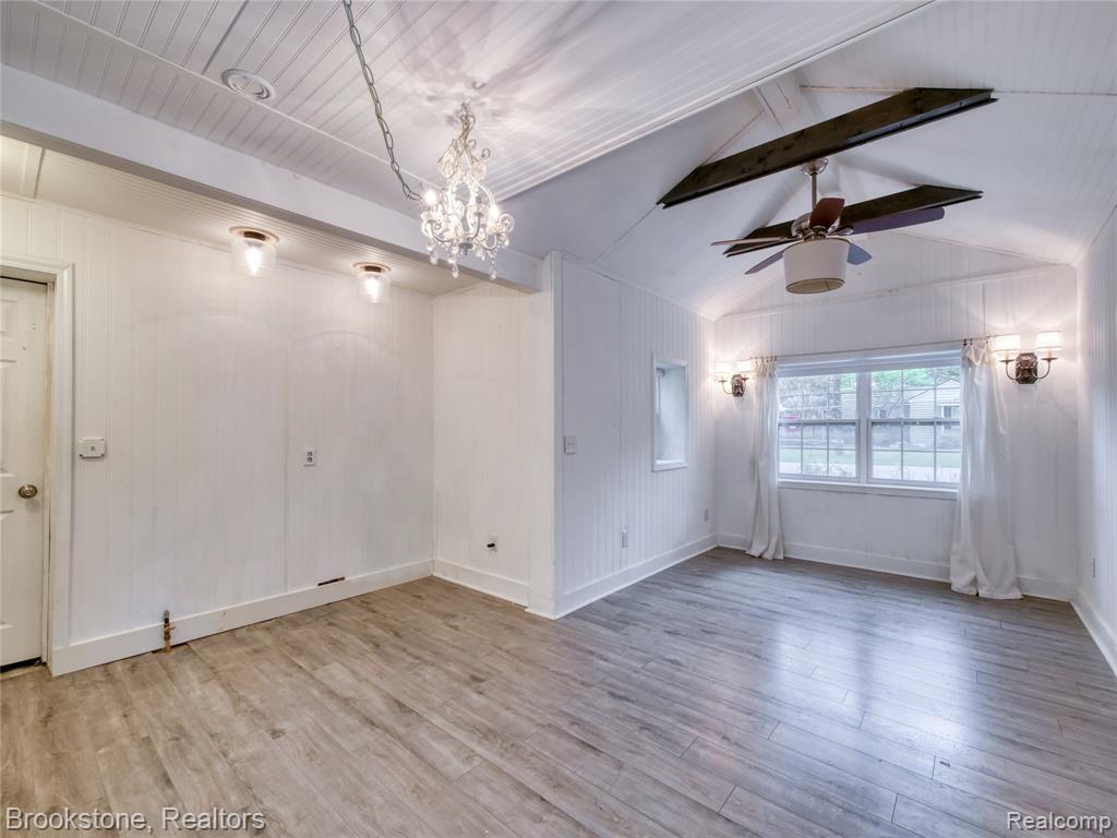 7146 ARROWOOD Drive, West Bloomfield, MI 48324 — Photo 17