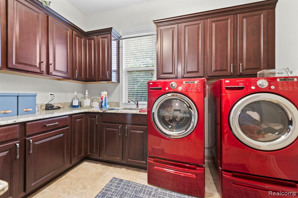 56555 Hartley Drive W, Shelby Twp, MI 48316 — Photo 33