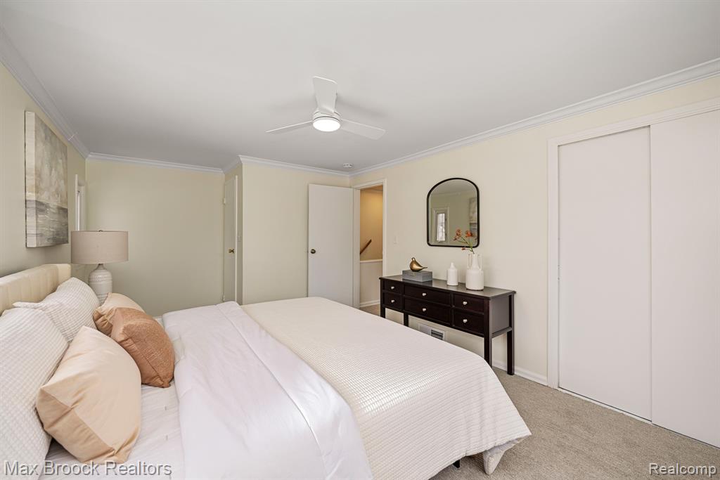 695 GRAEFIELD, Birmingham, MI 48009 — Photo 13