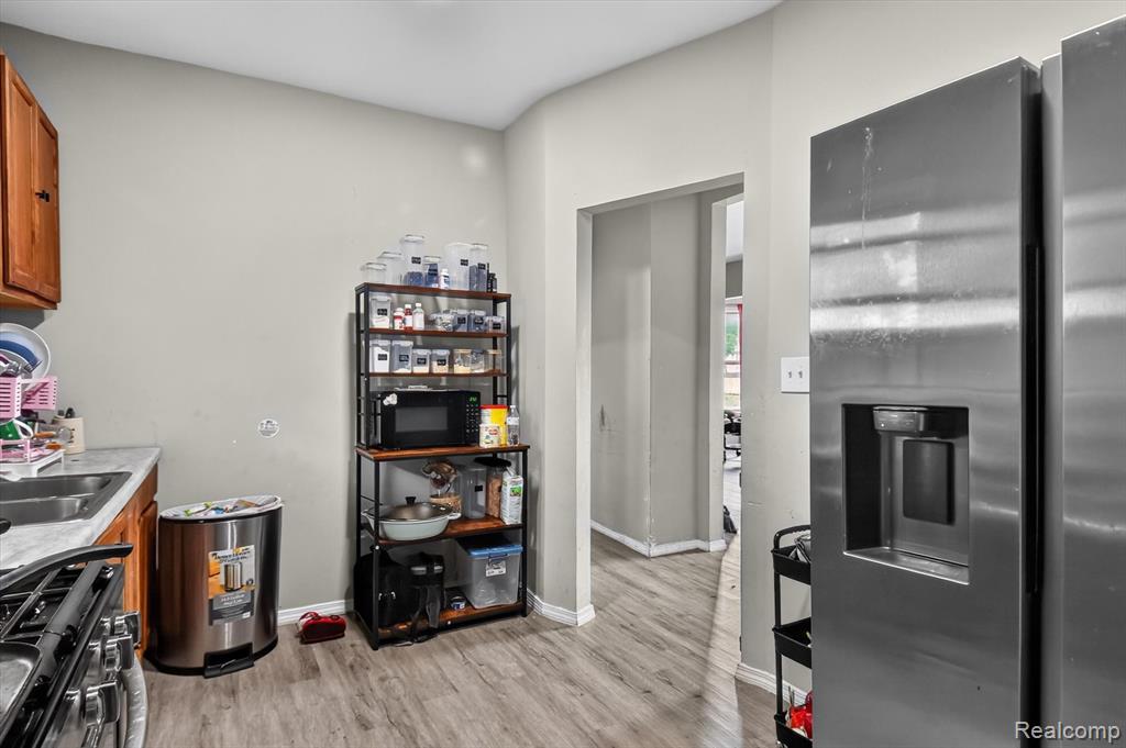 6141 Hazlett Street, Detroit, MI 48210 — Photo 9