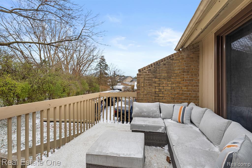 1555 S HILL Boulevard, Bloomfield Hills, MI 48304 — Photo 19