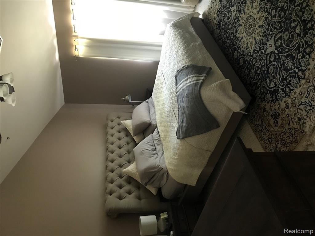 420 James Circle, Royal Oak, MI 48067 — Photo 19