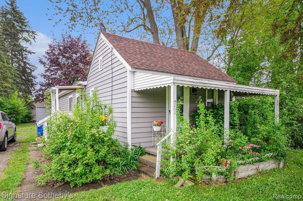 72 MARION Avenue, Waterford, MI 48328 — Photo 21