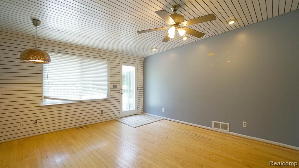 43981 S Interstate 94 Service Drive, Belleville, MI 48111 — Photo 35
