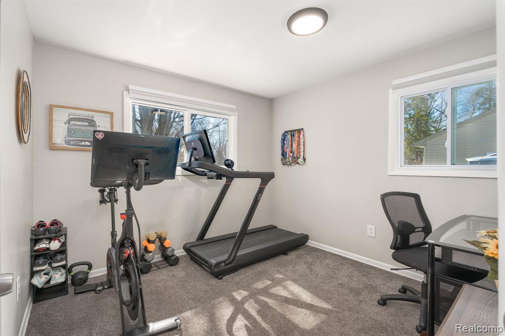 6460 Hermana Road, West Bloomfield, MI 48324 — Photo 14