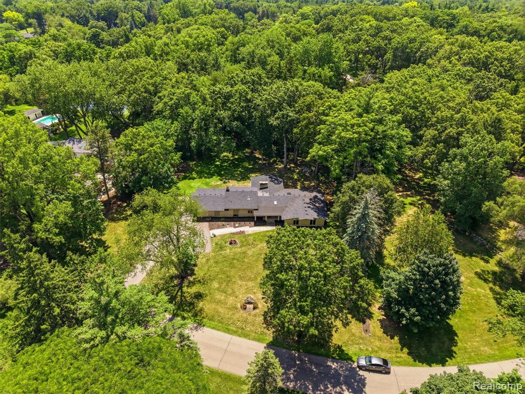 30715 N Greenbriar Road, Franklin, MI 48025 — Photo 42