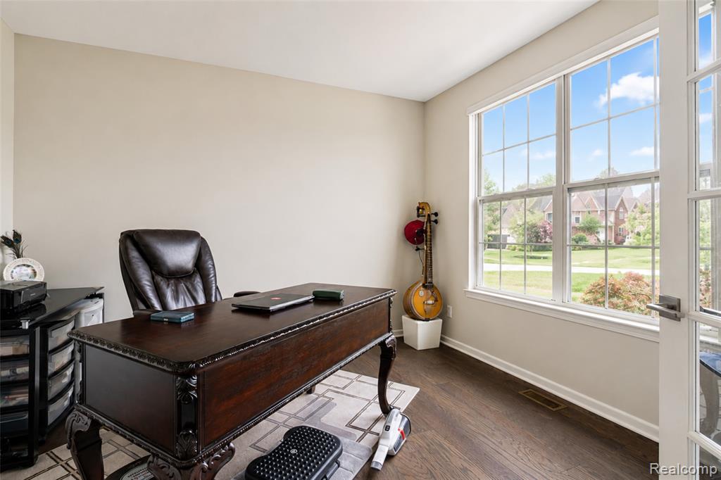 50951 Sevilla Circle - Photo 5