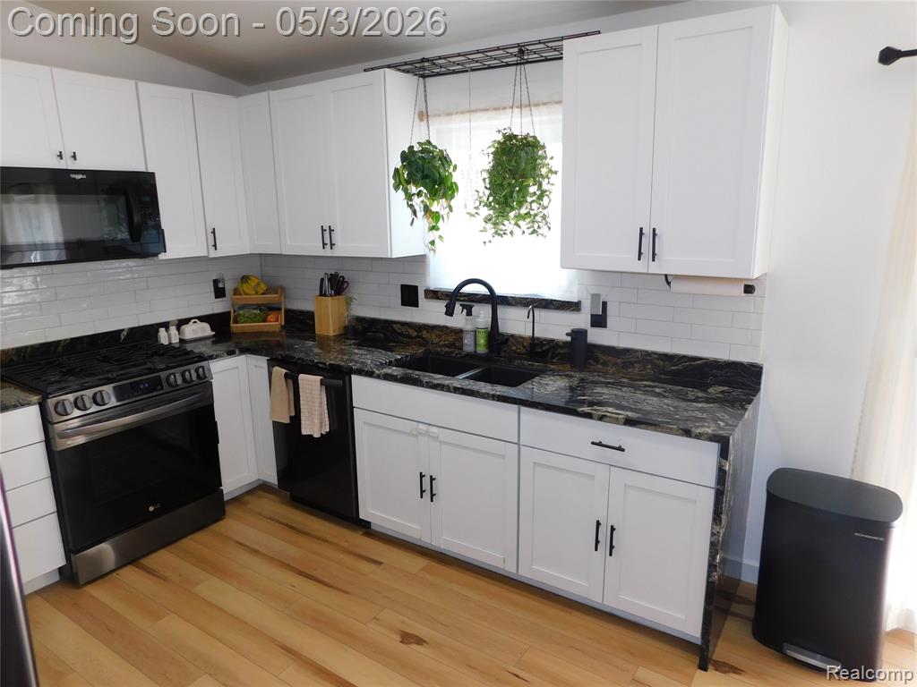 3329 Millcrest Drive, Lake Orion, MI — Photo 29