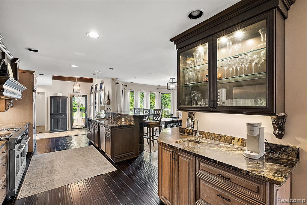 4378 Compton Way, Bloomfield Hills, MI 48302 — Photo 21