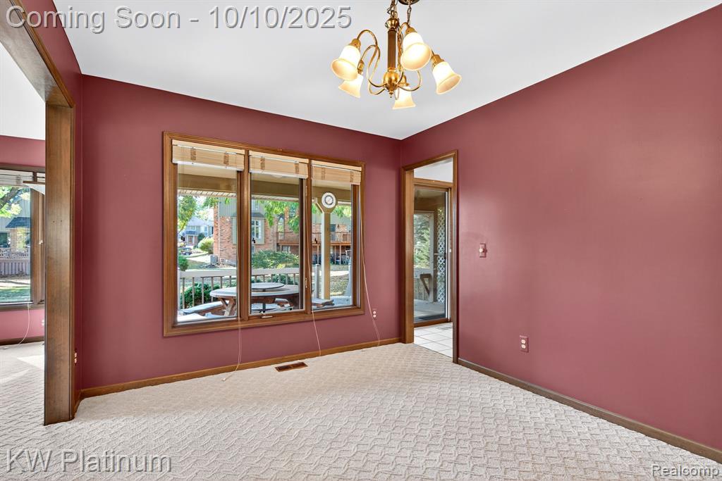 842 Timberline Drive, Rochester Hills, MI 48309 — Photo 9