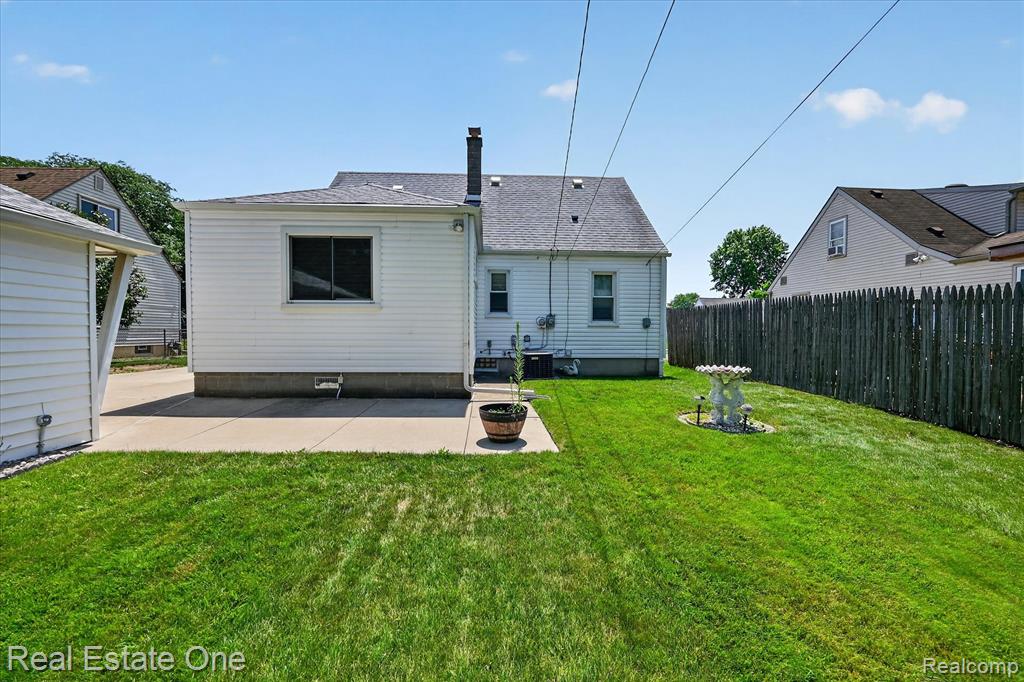 28662 Sheridan Street, Garden City, MI — Photo 33