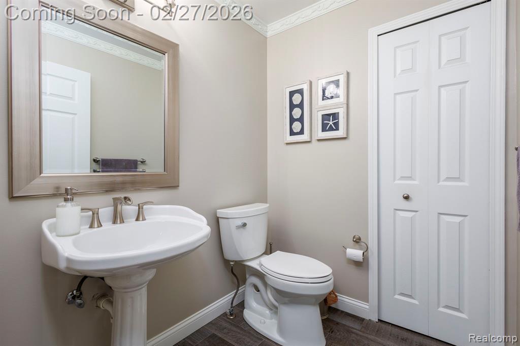 43524 Austin Drive, Sterling Heights, MI 48314 — Photo 16