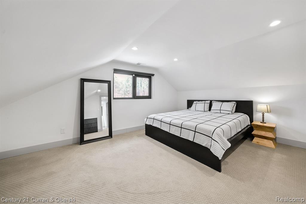 4421 W MAPLE Road, Bloomfield Hills, MI 48301 — Photo 26