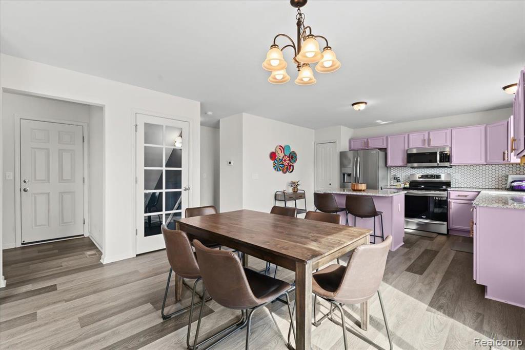 8242 BERWICK Drive, Westland, MI — Photo 12