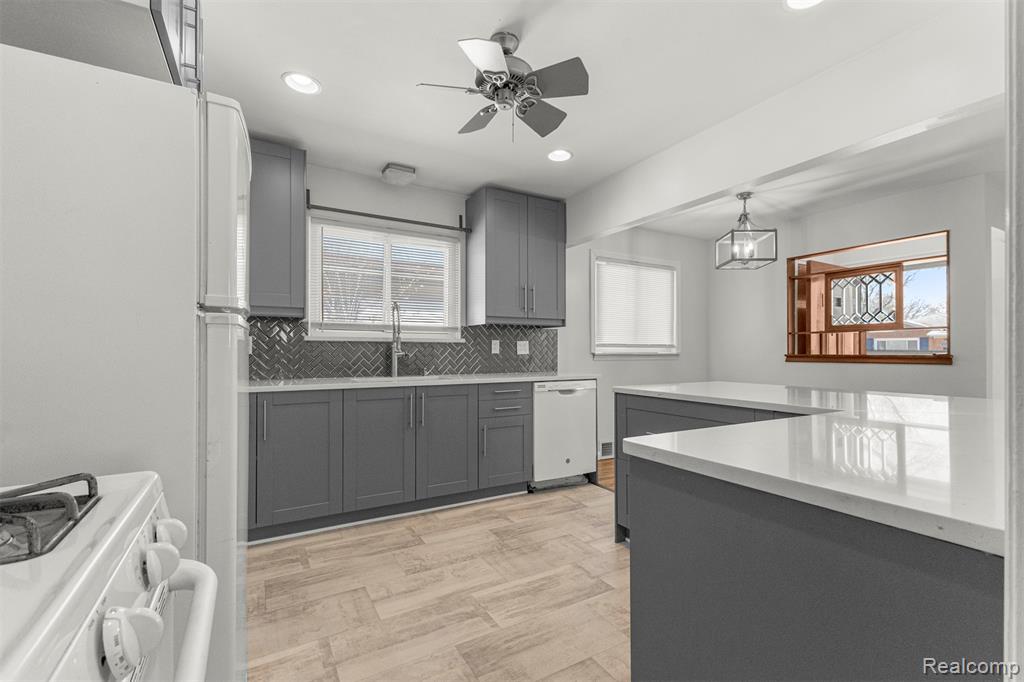 4142 Gertrude Street, Dearborn Heights, MI 48125 — Photo 29