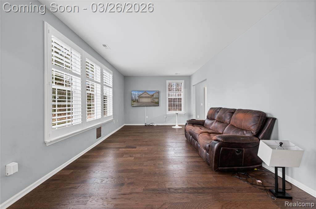 26756 Kirkway Circle, Woodhaven, MI 48183 — Photo 6
