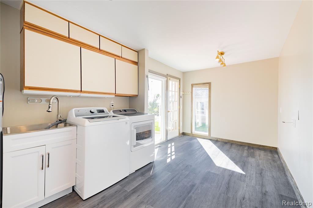 27627 Elba Drive, Grosse Ile, MI 48138 — Photo 33