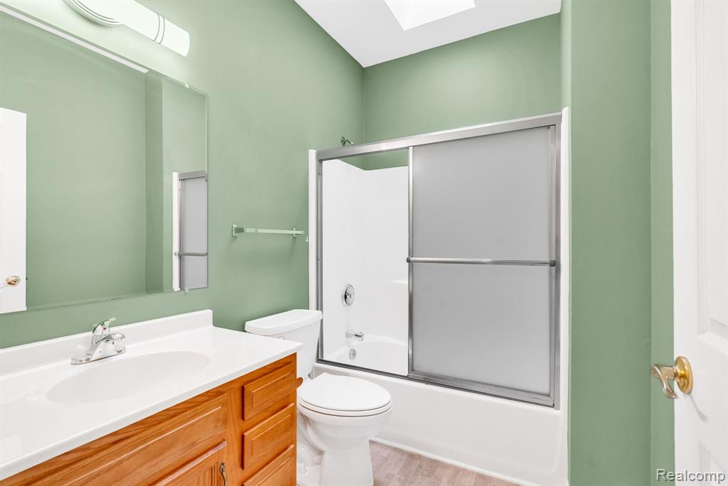 4039 Stoney Creek Drive, Fort Gratiot, MI 48059 — Photo 27