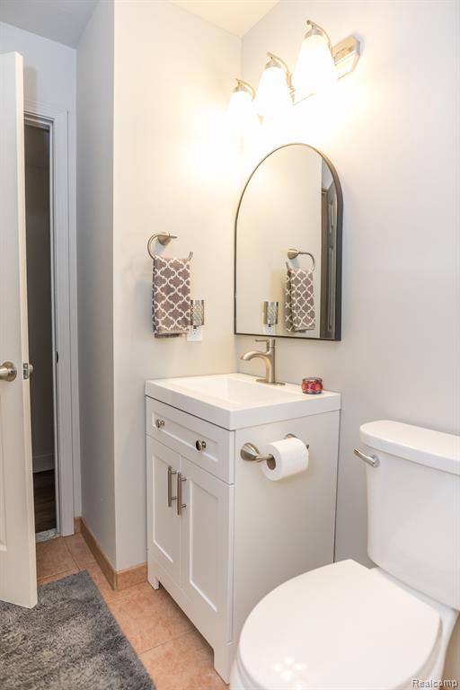9114 ISLAND Drive, Clay, MI 48001 — Photo 24