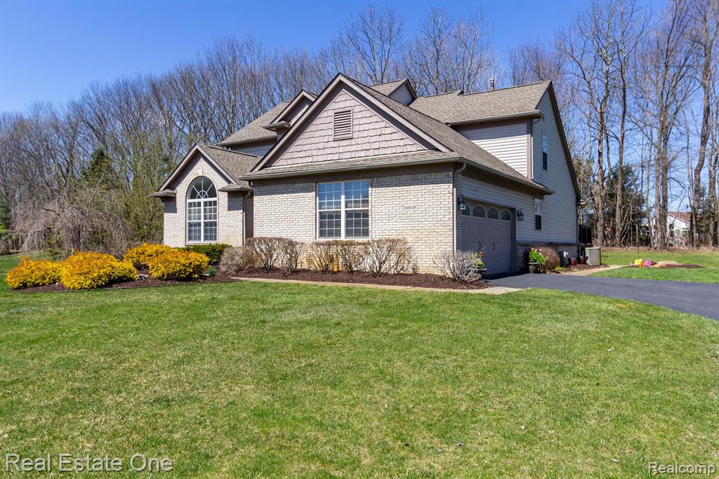 60608 S LYON Trail, South Lyon, MI 48178 — Photo 45