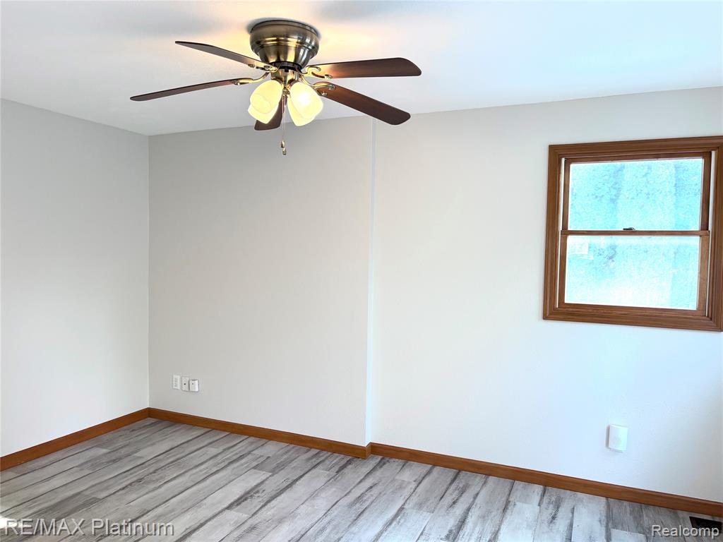971 Strawberry Street, Dundee, MI 48131 — Photo 9