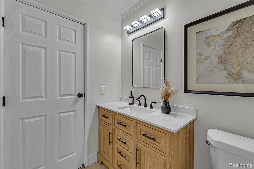 22653 Woolsey, Novi, MI — Photo 26