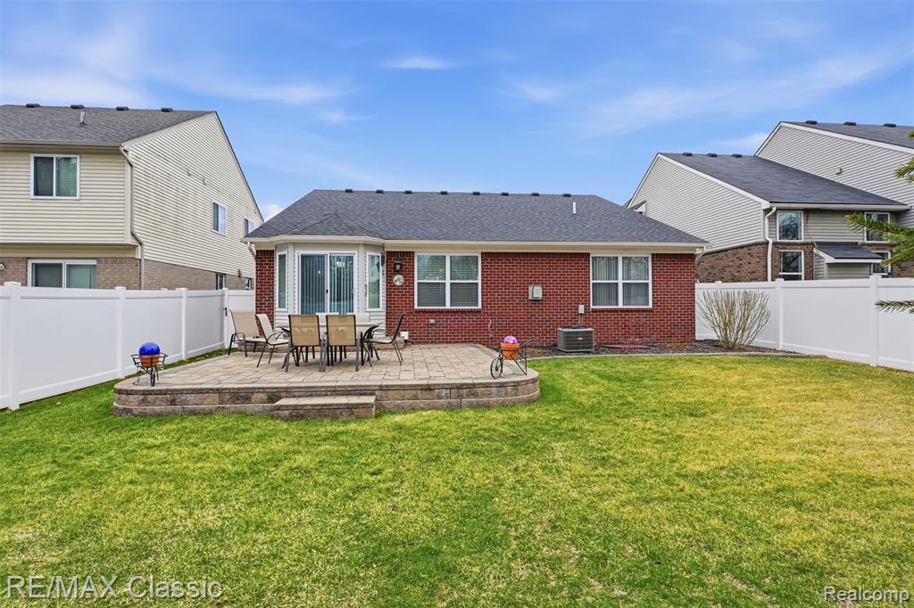 9260 Liberty Court, Livonia, MI 48150 — Photo 21