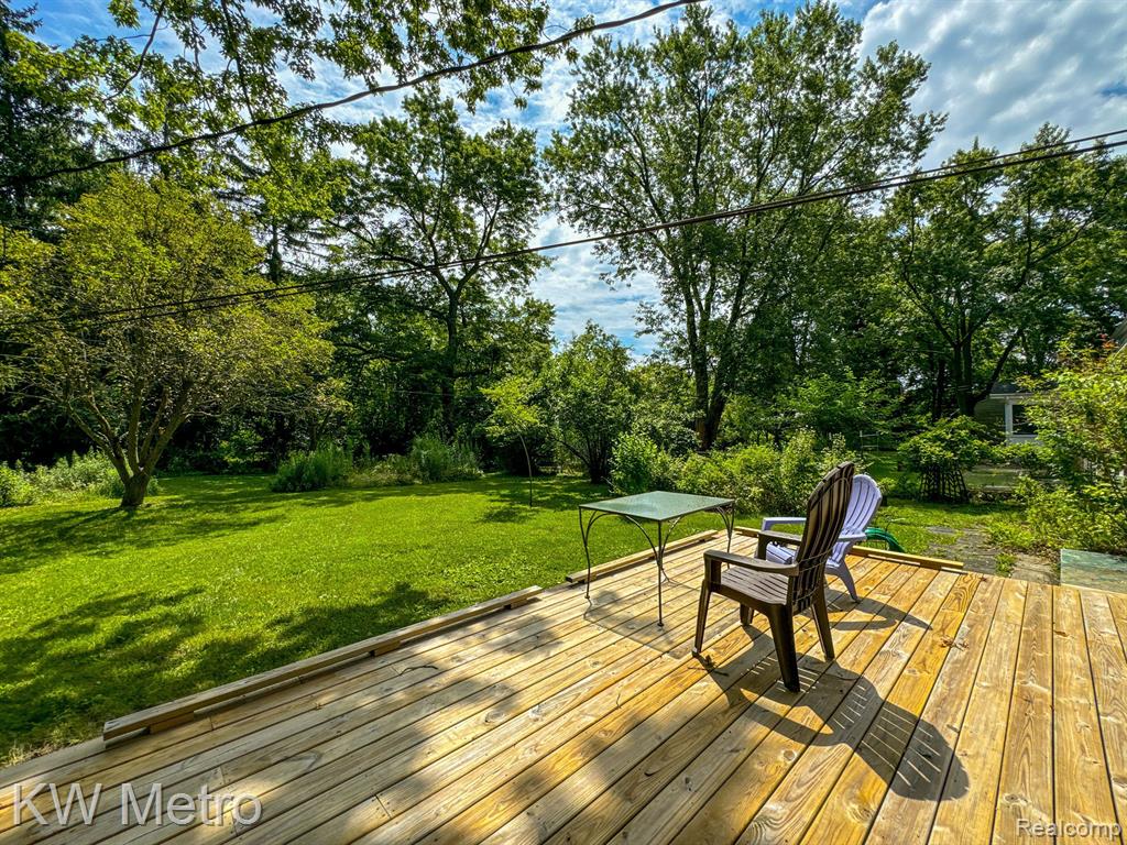 2519 DAYTON Drive, Ann Arbor, MI 48108 — Photo 11