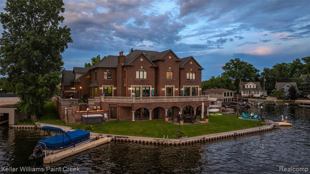 328 S Broadway Street, Lake Orion, MI 48362 — Photo 3