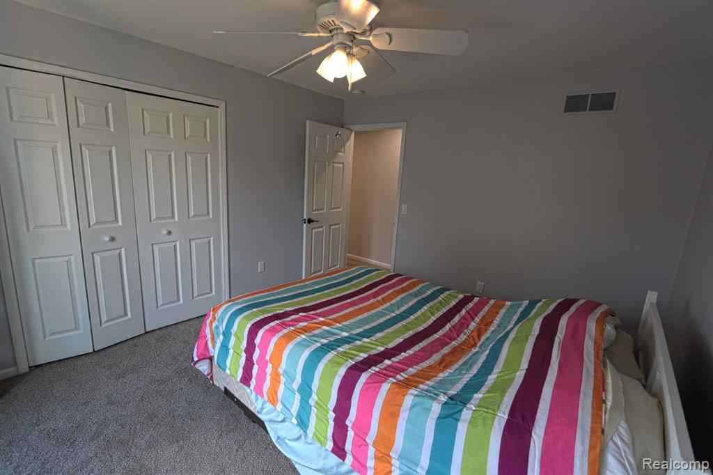 5470 HURON HILLS Drive, Commerce Twp, MI 48382 — Photo 30