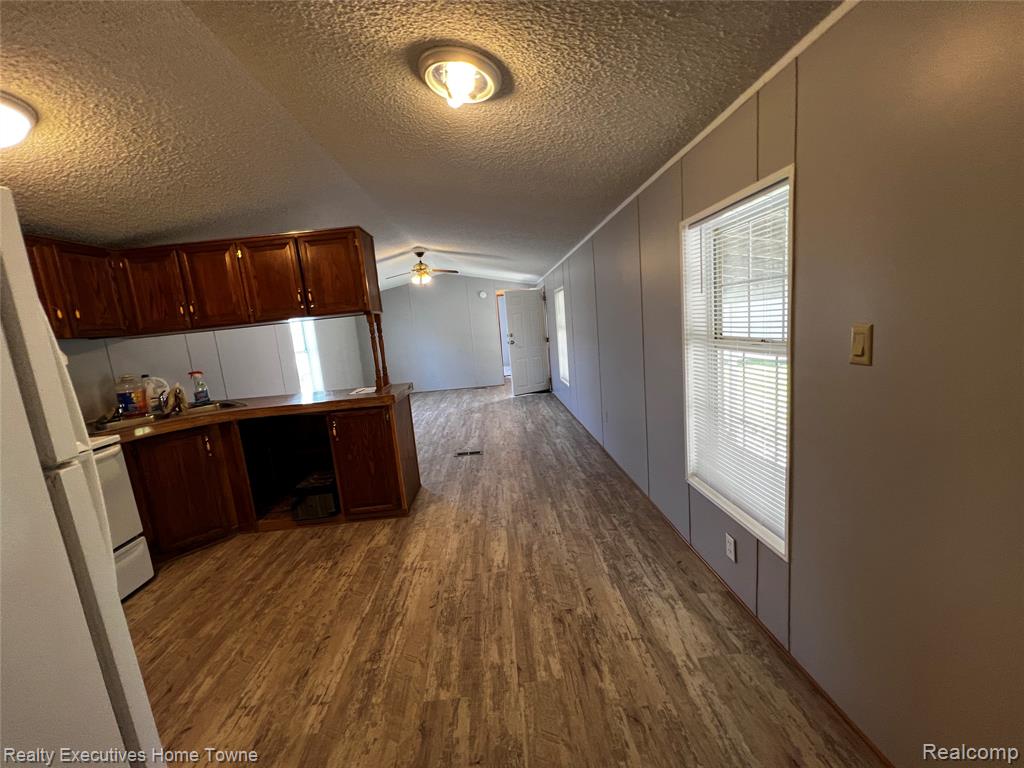 7136 Mapleview Circle W, 65, Brown, MI 48416 — Photo 9