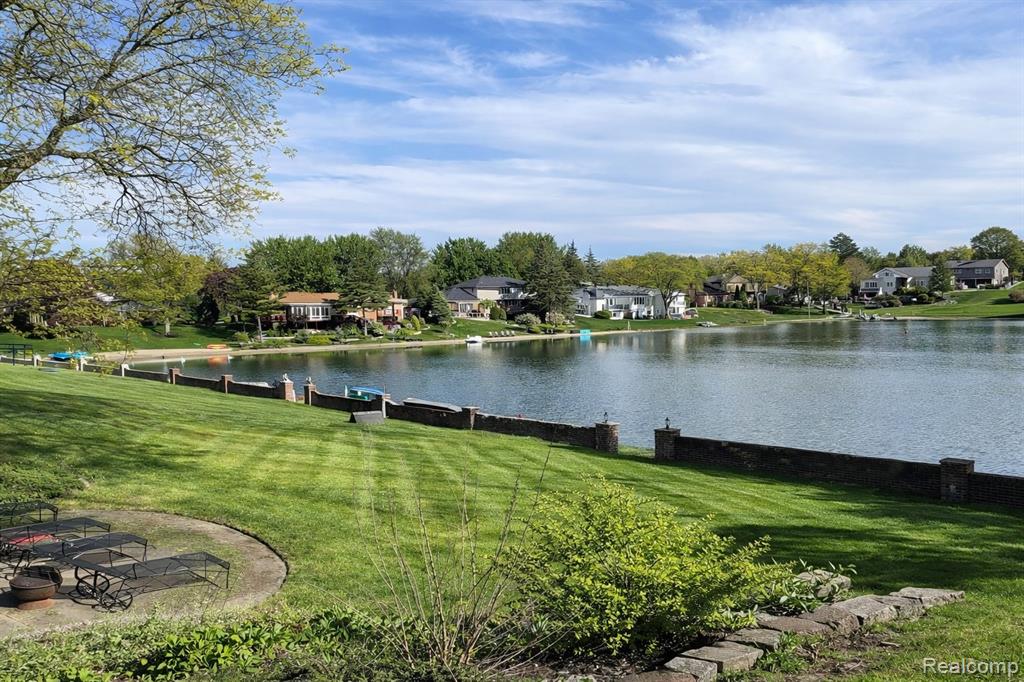 54832 Blue Cloud Drive, Utica, MI 48315 — Photo 55