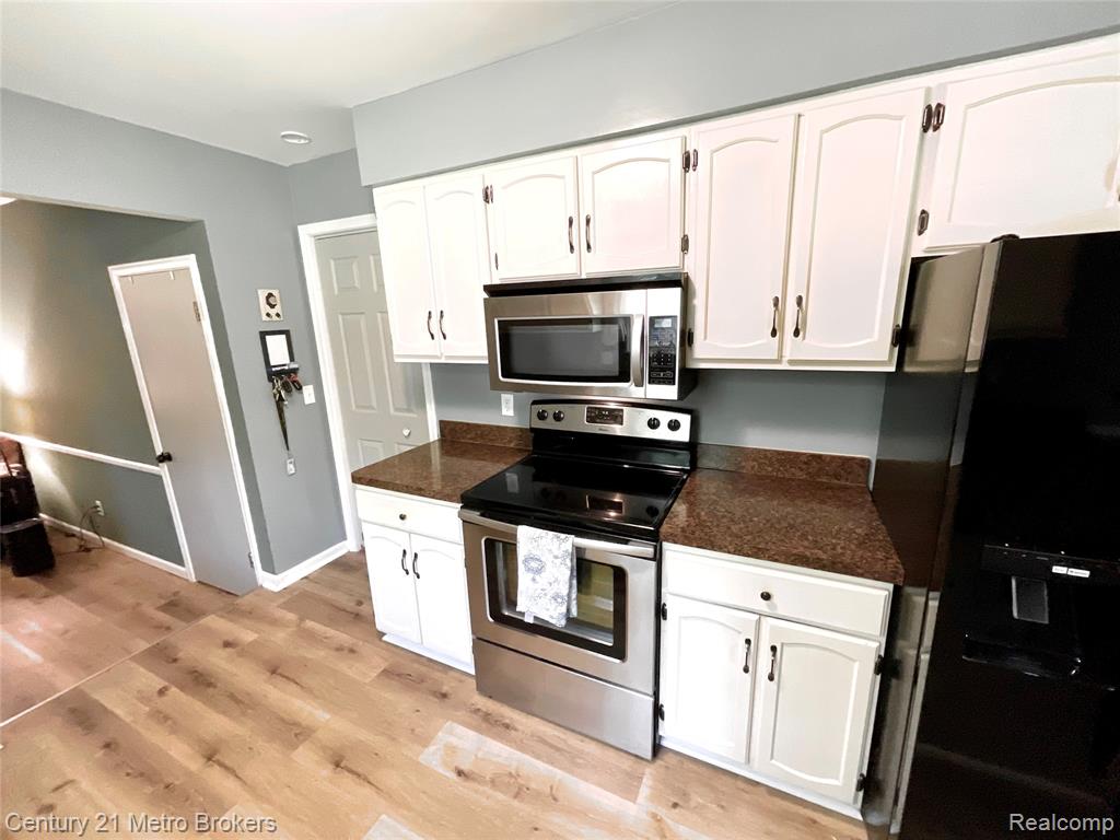 5363 Irish Road, Grand Blanc, MI 48439 — Photo 37